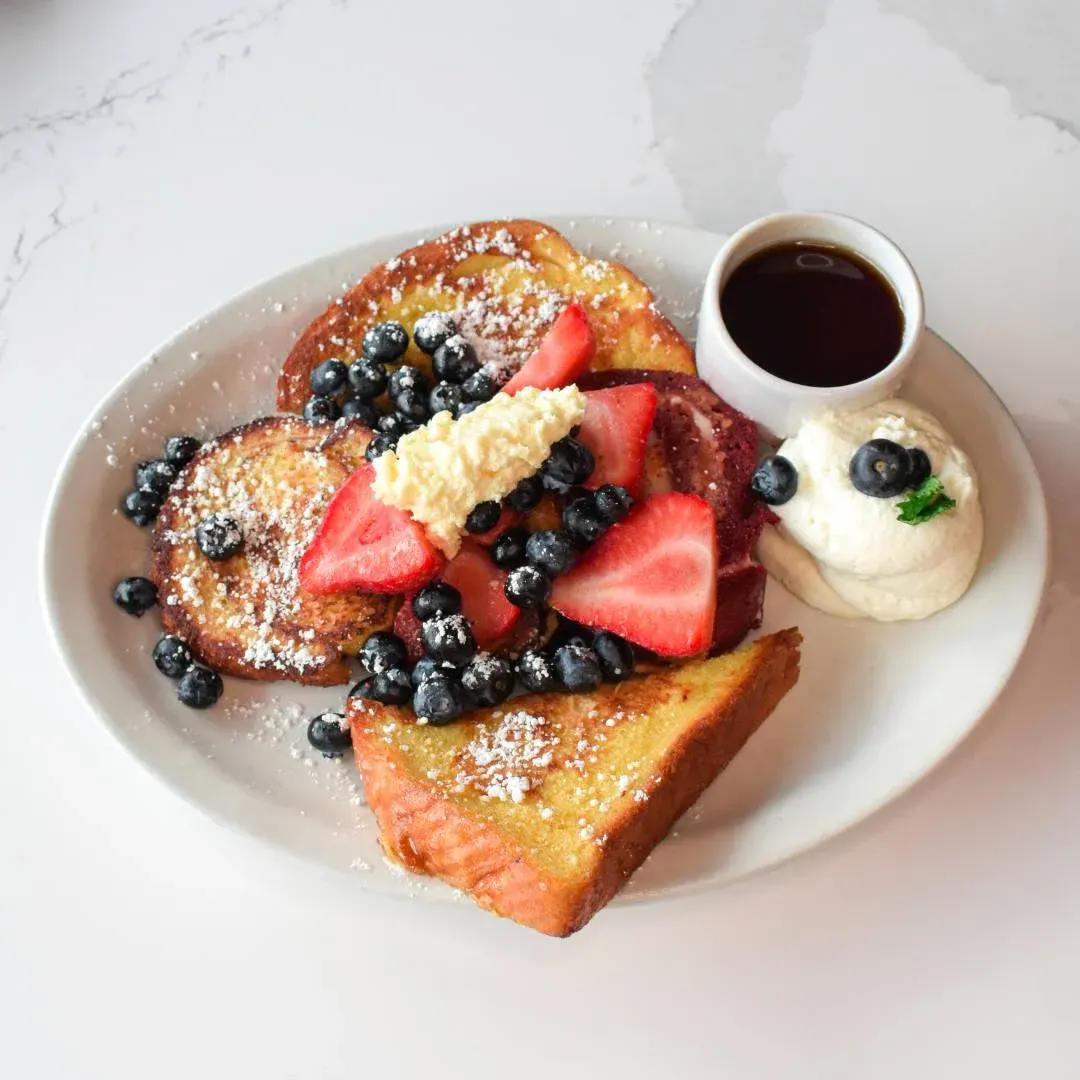 Why Lemont Locals Choose Chicago Waffles for Brunch