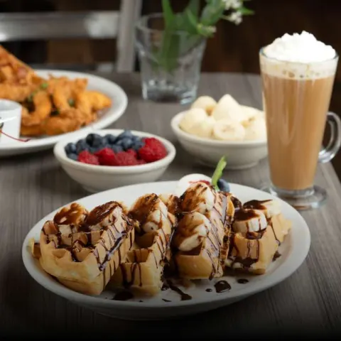 What Chicago Parents Really Want in a Family Breakfast Spot